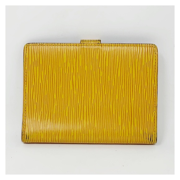 Authentic Louis Vuitton Epi Wallet - Picture 2 of 12